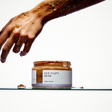 Įkelti vaizdą į galerijos rodinį, Mid/night 00.00 Body Scrub 00.14 Kūno šveitiklis, 200ml